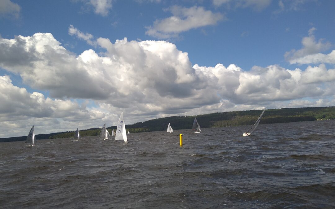 Månadsafton 10/2 kl 18:00. Vem gör vad under en seglingsregatta?